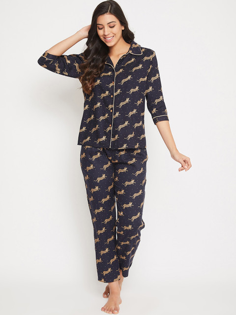 

Clovia Women Navy Blue & Black Animal Printed Night Suit