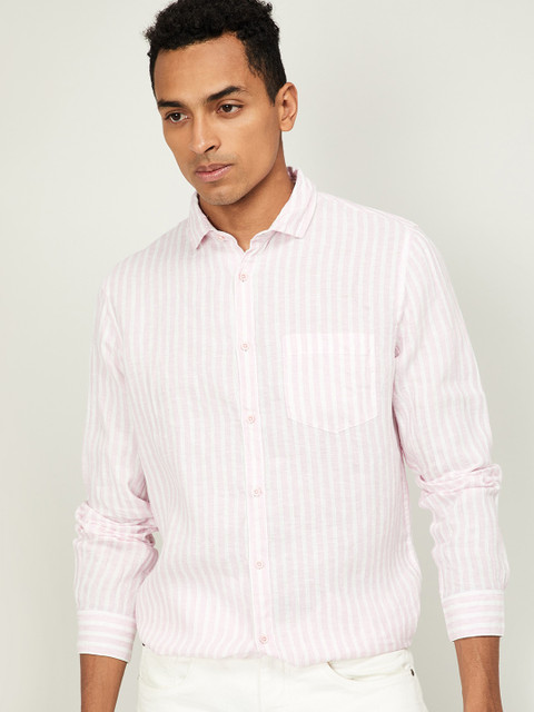 

Bossini Men Pink Regular Fit Striped Casual Shirt