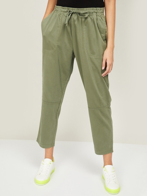 

Fame Forever by Lifestyle Women Olive Green Regular Fit Solid Regular Trousers