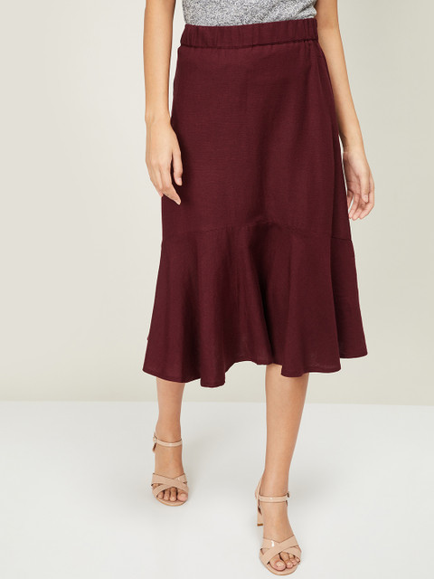 

CODE by Lifestyle Women Burgundy Solid Trumpet Skirt