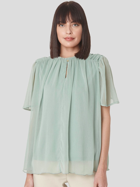 

Vero Moda Green Solid Boxy Top