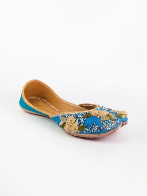 

VARELI BAFNA DESIGNS Women Blue Embellished Leather Mojaris