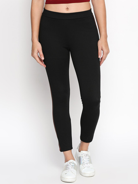 

Forever Glam by Pantaloons Women Black Solid Treggings