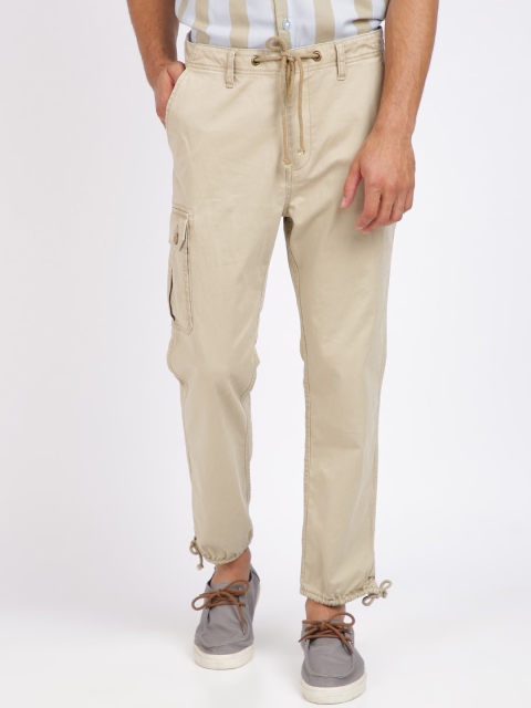 

Breakbounce Men Beige Straight Fit Solid Cargos