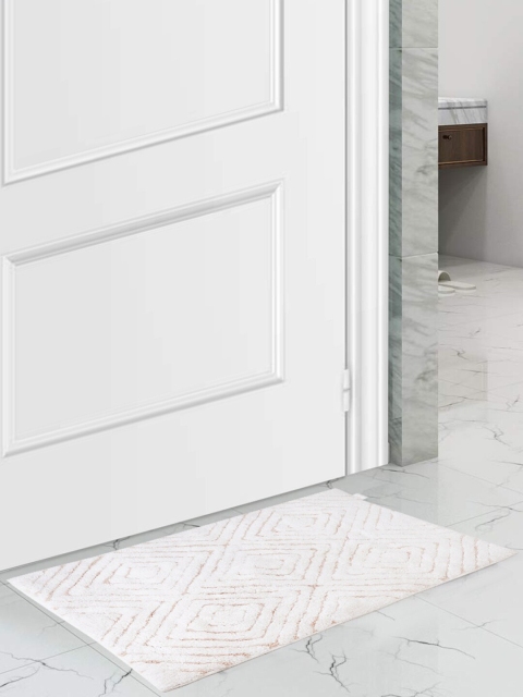 

SCENTRA HOME White & Beige Geometric Bath Mat
