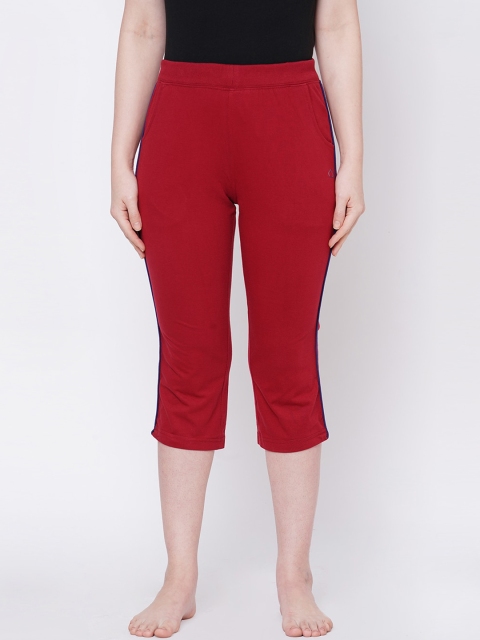 

Sweet Dreams Women Red Solid Regular Fit Capris