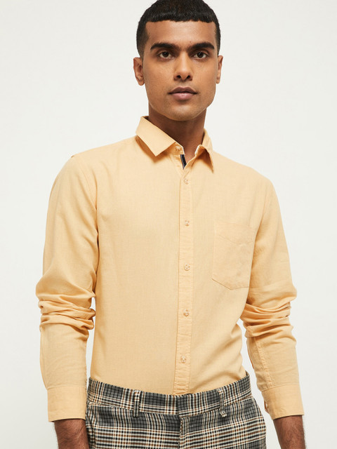 

max Men Yellow Regular Fit Solid Casual Shirt