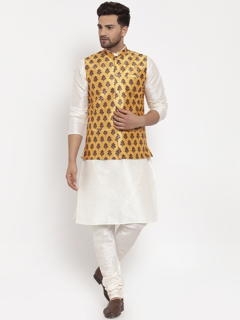 

GRACIT Men Cream-Coloured Solid Kurta & Pyjamas with Nehru Jacket