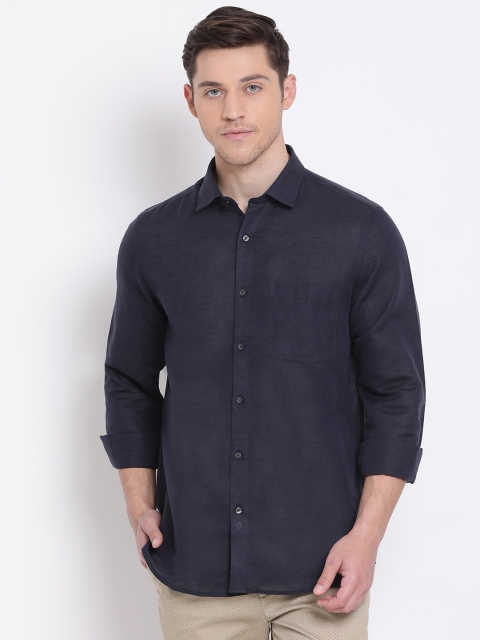 

Turtle Men Navy Blue Slim Fit Solid Casual Shirt