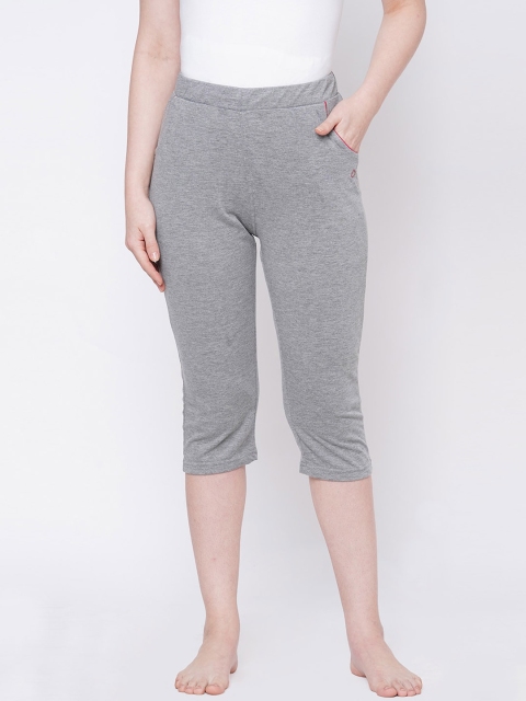 

Sweet Dreams Women Grey Melange Solid Regular Fit Capris