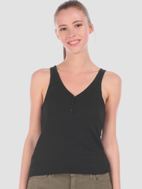

GAP Black Solid Tank Top