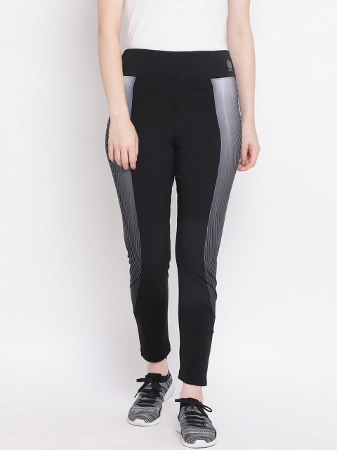 

Spolei Women Black Solid Ankle Length Leggings