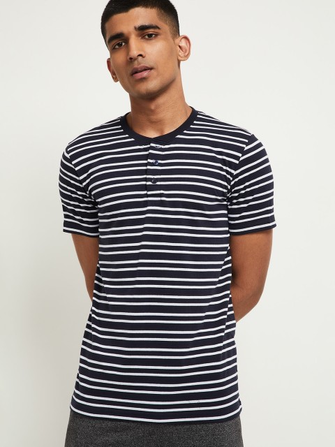 

max Men White & Navy Blue Striped Henley Neck T-shirt