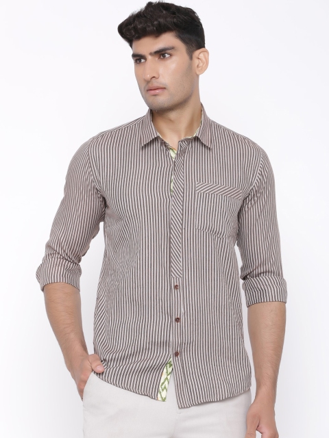 

Tistabene Men Brown Regular Fit Checked Casual Shirt