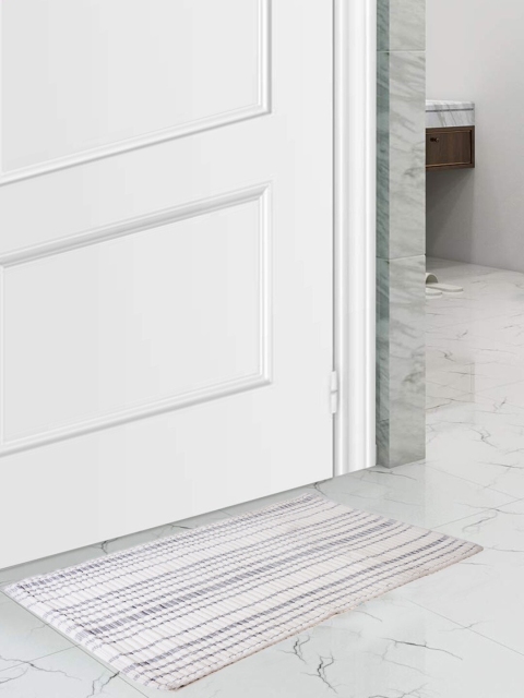 

SCENTRA HOME Off-White & Grey Striped Bath Mat