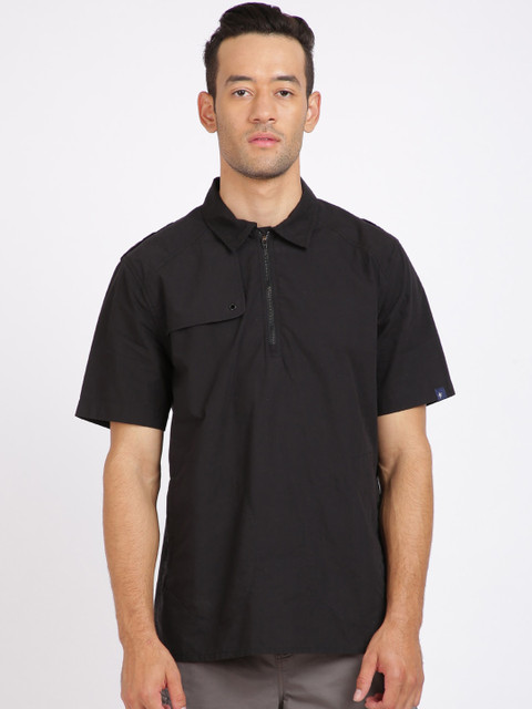 

Breakbounce Men Black Slim Fit Solid Casual Shirt