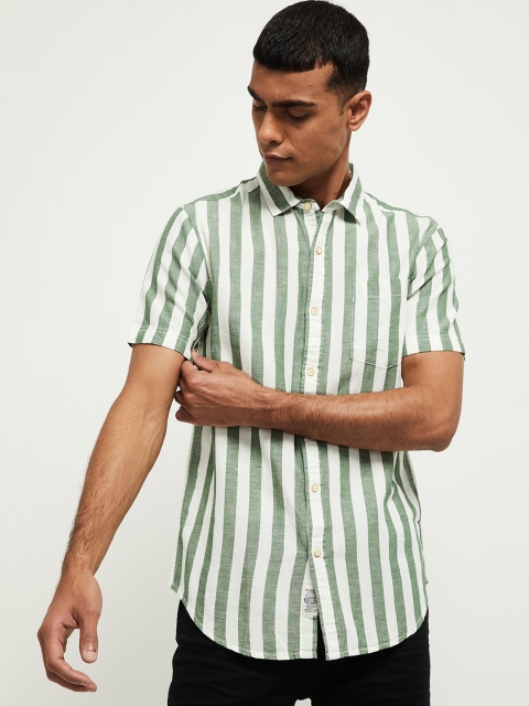 

max Men Green & White Slim Fit Striped Casual Shirt
