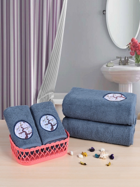 

RANGOLI Set Of 4 Appliqued 550 GSM Towel Set, Blue