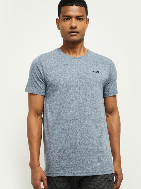 

max Men Blue Solid Round Neck T-shirt