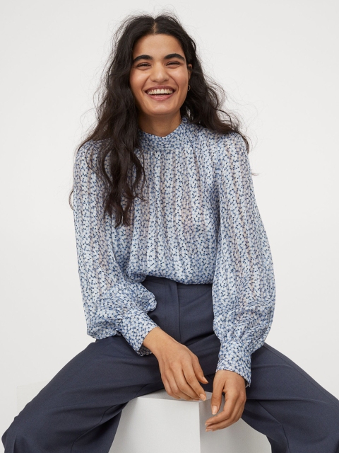 

H&M Women Blue & White Printed Wide Blouse