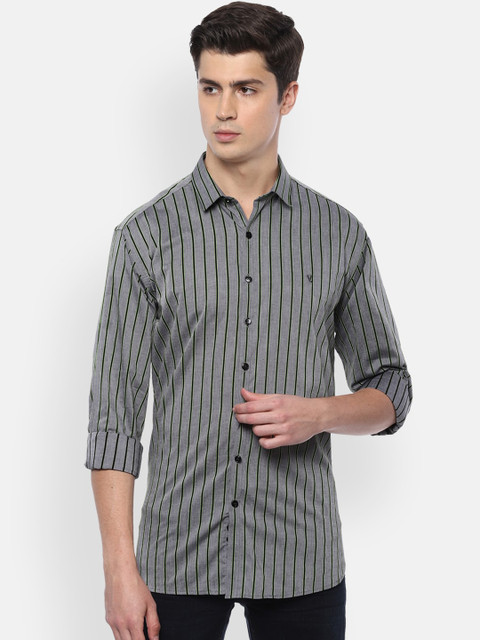 

V Dot Men Grey & Black Slim Fit Striped Casual Shirt