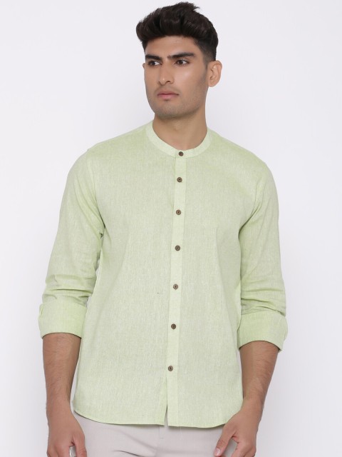 

Tistabene Men Green Regular Fit Solid Casual Shirt
