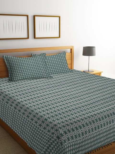 

NEUDIS Green & White Hand-Woven Jacquard Double Bed Cover With 2 Pillow Covers