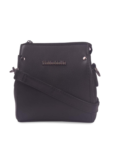

Bagkok Black Solid Handheld Bag