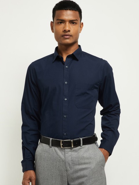 

max Men Navy Blue Slim Fit Solid Formal Shirt