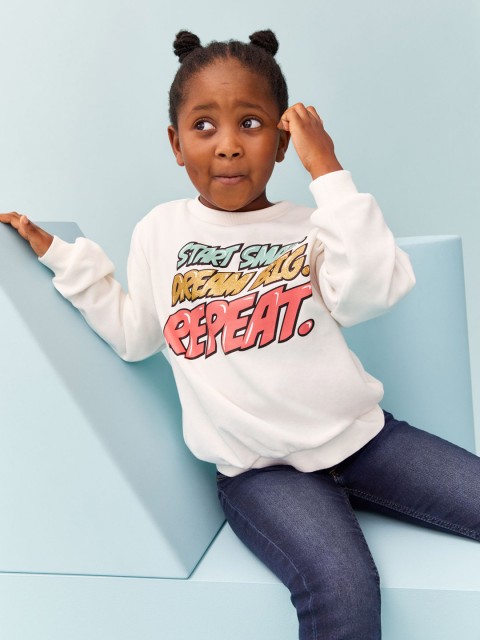 

H&M Girls White Printed sweatshirt