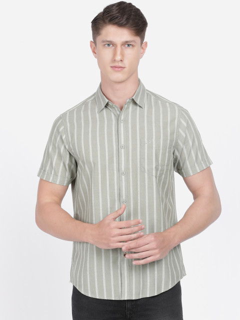 

Crocodile Men Green & Off-White Regular Fit Striped Casual Shirt