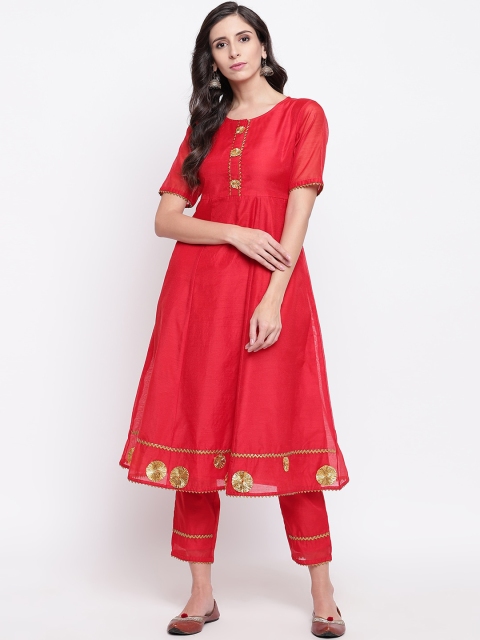 

Shakumbhari Women Red & Gold-Toned Solid Kurta with Trousers