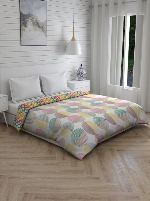 

Layers White Geometric AC Room 150 GSM Double Bed Comforter