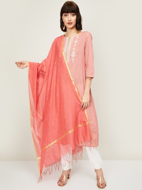 

Melange by Lifestyle Coral & Gold-Toned Solid Dupatta