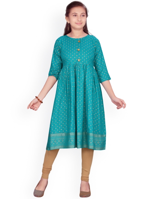 

Aarika Girls Green Geometric Printed Kurta