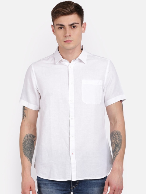 

Crocodile Men White Regular Fit Solid Casual Shirt