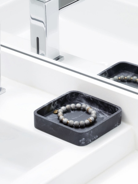 

INTERDESIGN Black & Grey Solid Dakota Small Tray