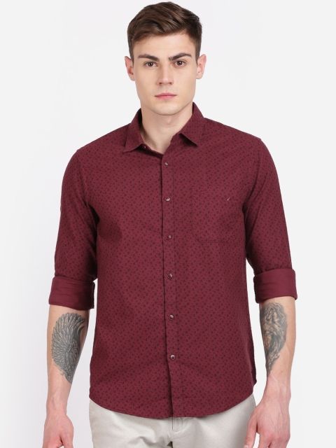 

Crocodile Men Maroon & Black Regular Fit Printed Casual Shirt