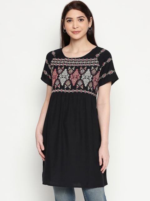 

People Women Black & Pink Self Design Tunic
