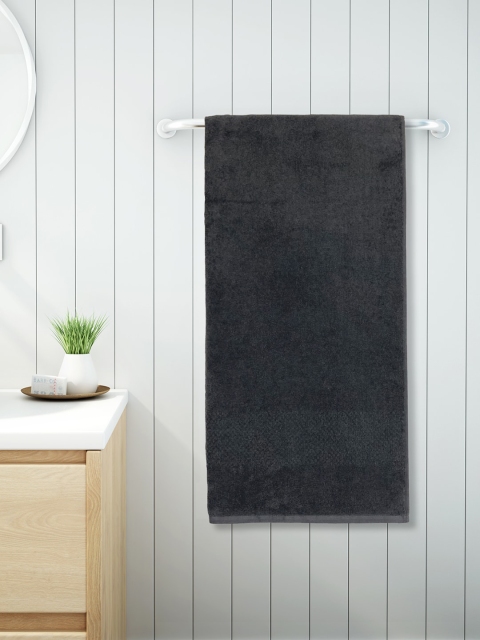 

SPACES Black Solid 450 GSM Swift Dry Bath Towel