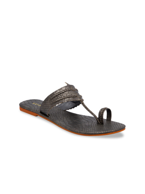 

ERIDANI Women Gunmetal-Toned Solid One Toe Flats, Metallic