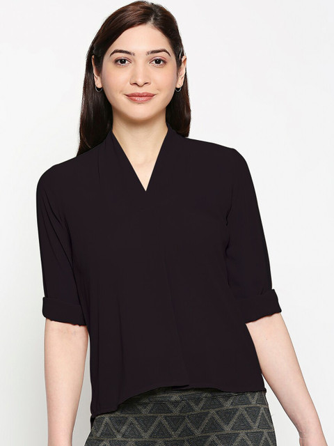 

inocenCia Black Roll-Up Sleeves Top