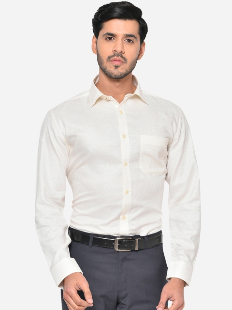 

Greenfibre Men Beige Regular Fit Solid Formal Shirt