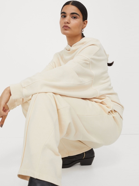 

H&M Women White Solid Crease-Front Sweatpants