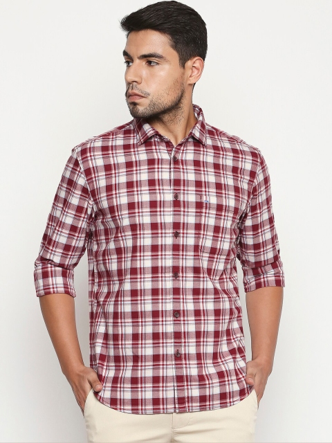 

Basics Men Red & Off-White Slim Fit Checked Casual Shirt