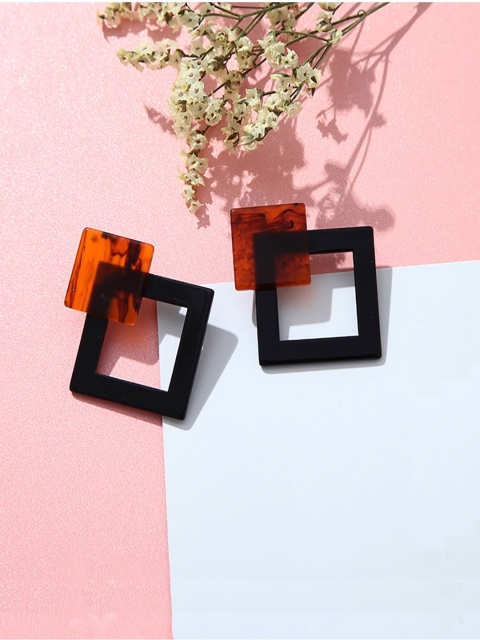 

AQUASTREET Black Geometric Handcrafted Studs