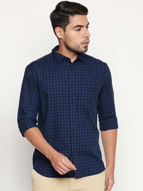 

Basics Men Blue Slim Fit Checked Casual Shirt