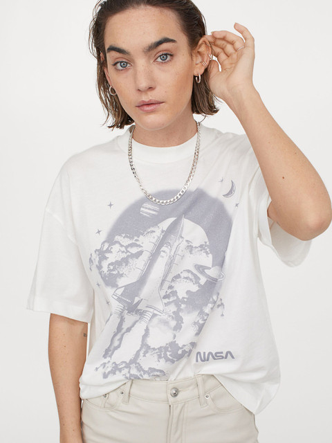 

H&M Women White Printed Oversized Printed T-shirt