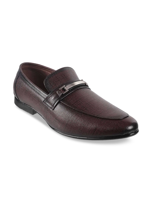 

Metro Men Maroon Textured Leather Formal Loafers