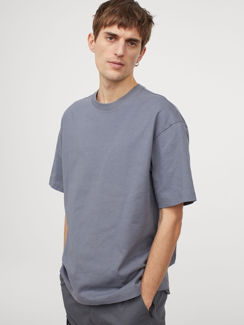 H&M Men Grey Solid T-shirt Relaxed Fit